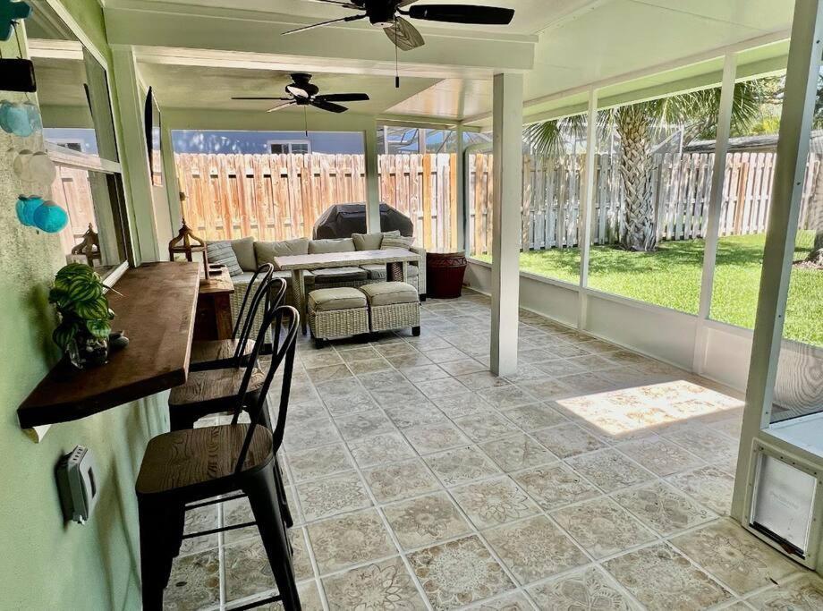 Sea La Vie - Beach Town Charm+Newly Renovated Cocoa Beach Extérieur photo